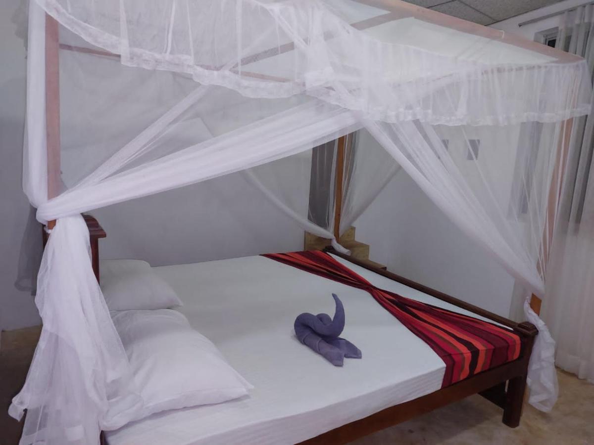 Blue Horizon Beach Hotel Tangalle Eksteriør billede